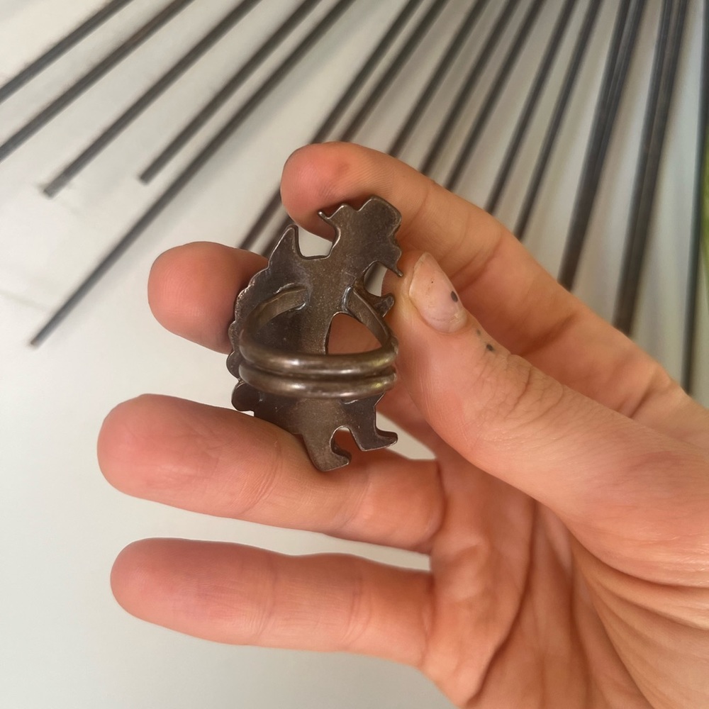 Dancing Man Ring - Picture 3 of 4